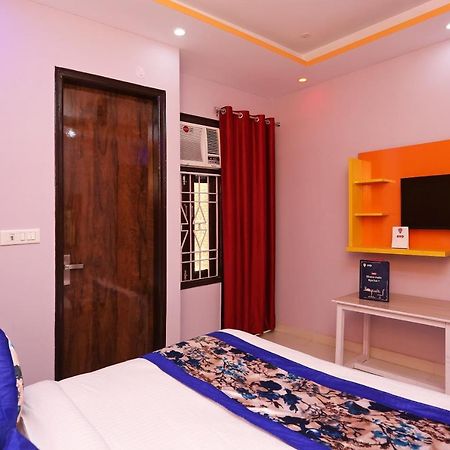 Oyo Rose Residency Near Dwarka Sector 9 Metro Station Hotell New Delhi Eksteriør bilde